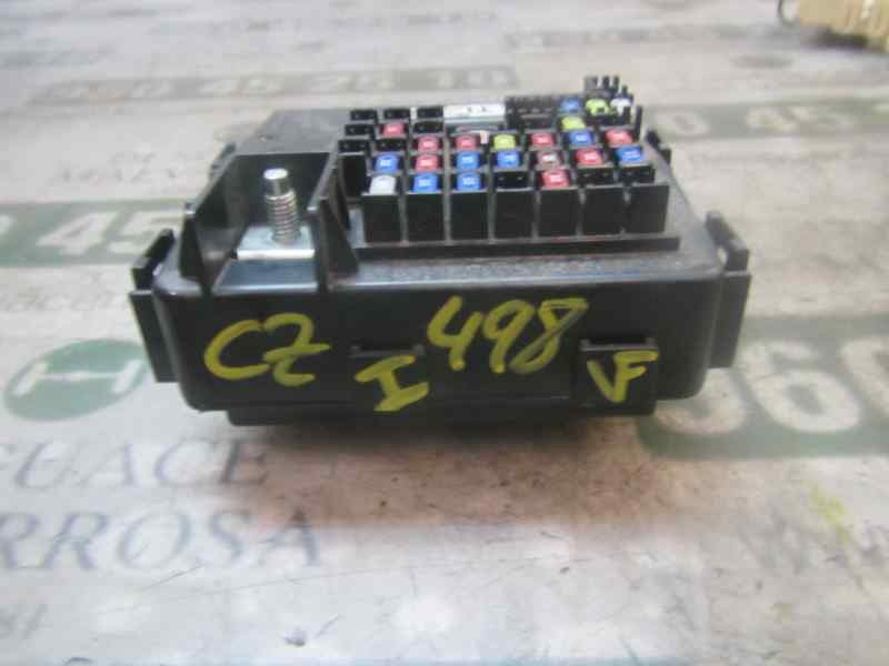Recambio de caja reles / fusibles para hyundai tucson 1.7 crdi cat referencia OEM IAM   