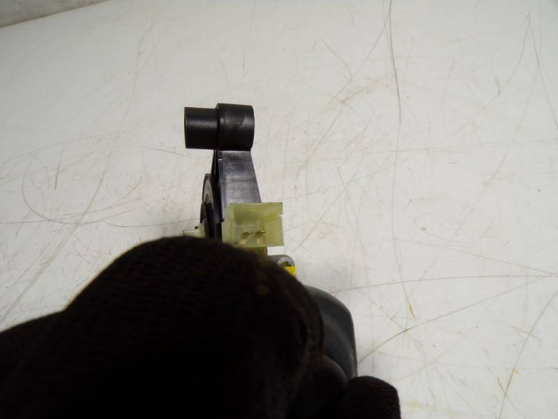 Recambio de motor elevalunas delantero derecho para cupra leon sportstourer (kl8) vz 2.0 tsi 4drive referencia OEM IAM 5Q0959802