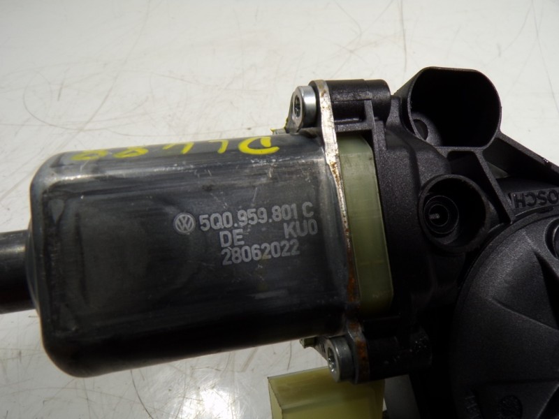 Recambio de motor elevalunas delantero izquierdo para cupra leon sportstourer (kl8) vz 2.0 tsi 4drive referencia OEM IAM 5Q09598