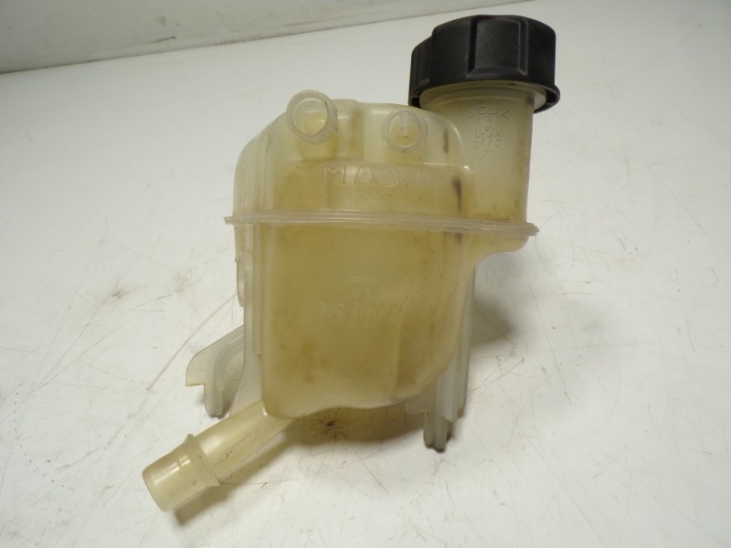 Recambio de deposito expansion para peugeot 508 sw 1.6 blue-hdi fap referencia OEM IAM 1323HE 349332B1 