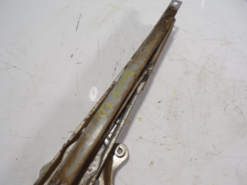 Recambio de elevalunas trasero derecho para nissan x-trail (t32) acenta 4x4 referencia OEM IAM 827204CA0A 827301BA0A 2621004650