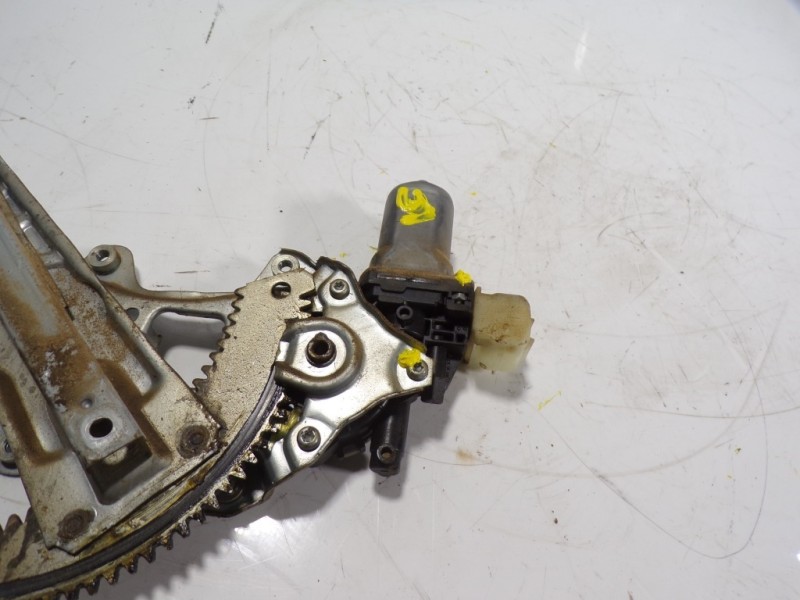 Recambio de elevalunas trasero derecho para nissan x-trail (t32) acenta 4x4 referencia OEM IAM 827204CA0A 827301BA0A 2621004650