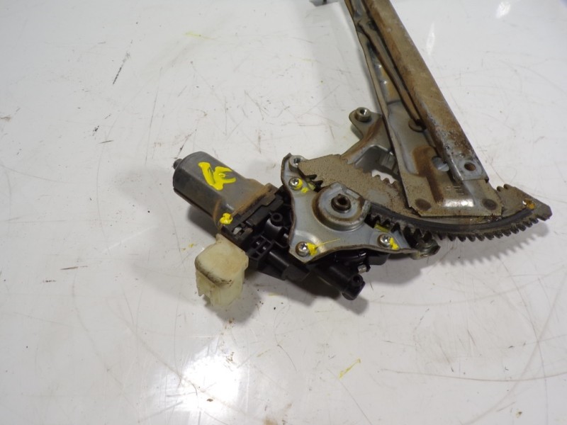 Recambio de elevalunas trasero izquierdo para nissan x-trail (t32) acenta 4x4 referencia OEM IAM 827214CA0A 27311BA0A 621004660