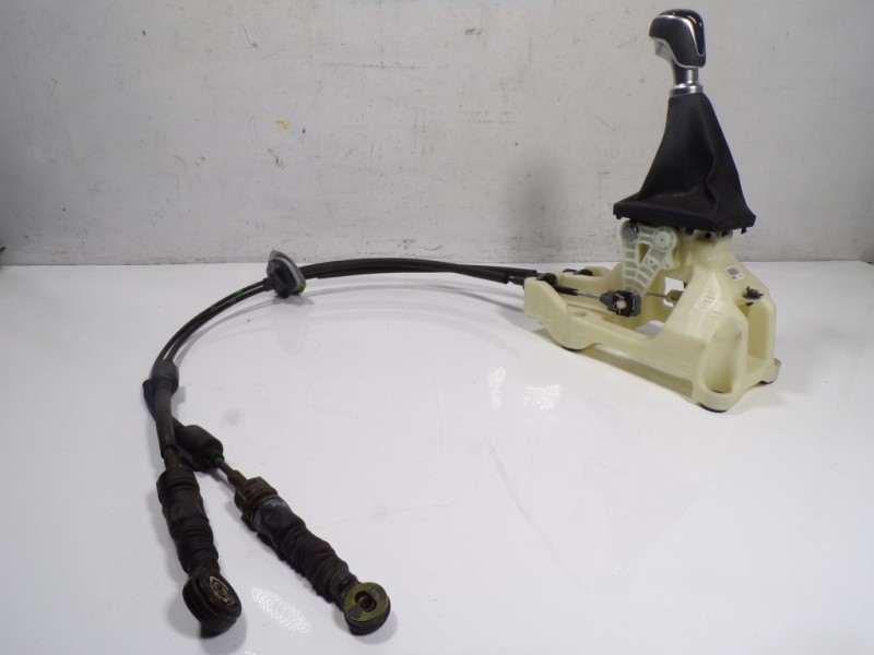Recambio de palanca cambio para hyundai santa fe essence 2wd referencia OEM IAM 43700S1110 0DQ93 