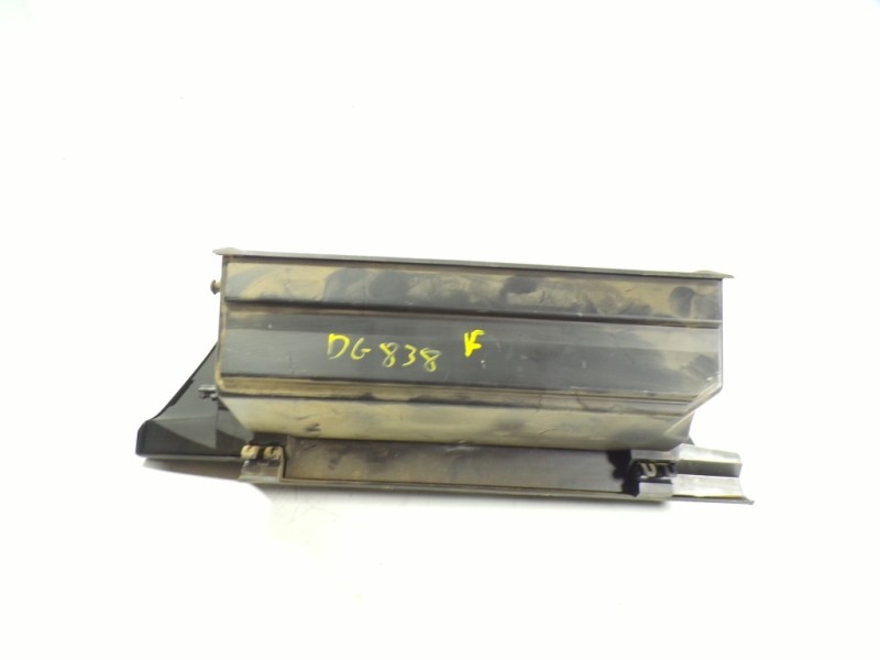 Recambio de guantera para nissan x-trail (t32) acenta 4x4 referencia OEM IAM 685104CC7A  