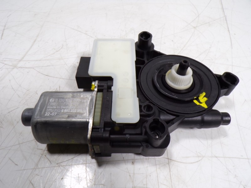 Recambio de motor elevalunas trasero izquierdo para cupra leon sportstourer (kl8) vz 2.0 tsi 4drive referencia OEM IAM 5Q0959407