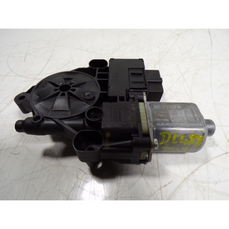 Recambio de motor elevalunas trasero izquierdo para cupra leon sportstourer (kl8) vz 2.0 tsi 4drive referencia OEM IAM 5Q0959407