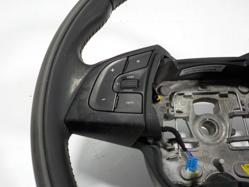 Recambio de volante para citroën c4 cactus 1.6 blue-hdi fap referencia OEM IAM 98031272YC 98085005ZD 