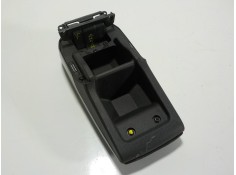 Recambio de apoyabrazos central para toyota verso 1.6 16v cat referencia OEM IAM 589050F070B1   2