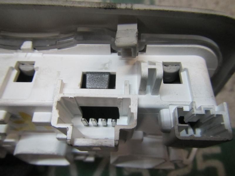 Recambio de piloto interior para citroën c4 lim. white attraction referencia OEM IAM 6362AS  