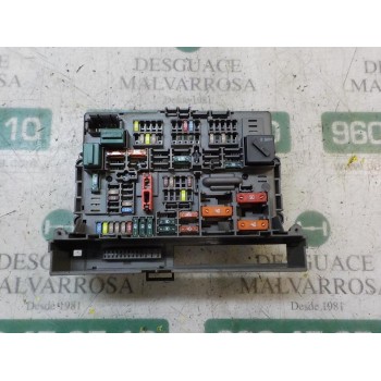 CAJA RELES / FUSIBLES 61149119445 911944604 