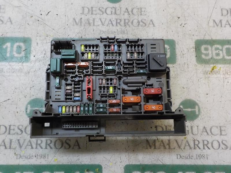 Recambio de caja reles / fusibles para bmw serie 1 berlina (e81/e87) 118d referencia OEM IAM 61149119445 911944604 