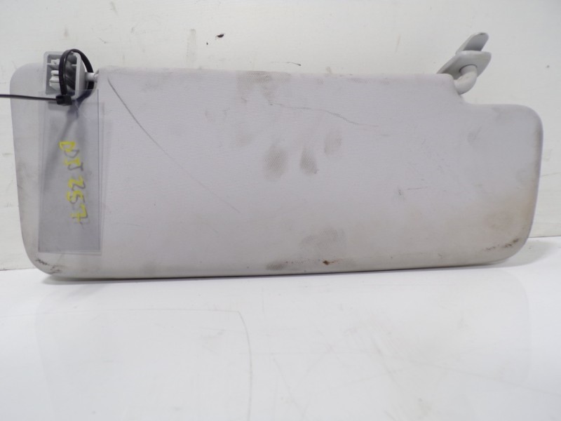 Recambio de parasol izquierdo para opel corsa e 1.4 referencia OEM IAM 13424475  