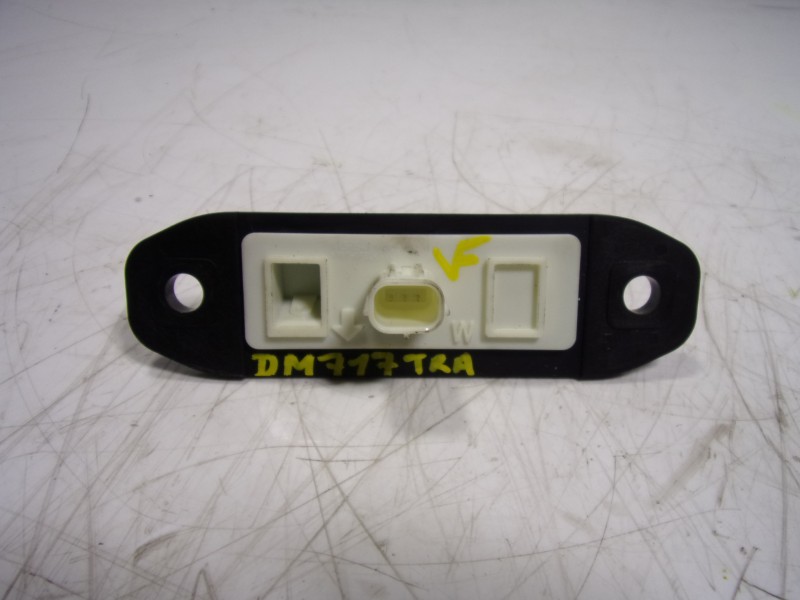Recambio de maneta porton para toyota corolla hybrid referencia OEM IAM 8480412060  