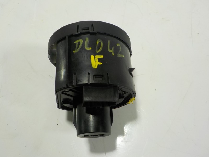 Recambio de mando luces para volkswagen polo 1.6 tdi dpf referencia OEM IAM 5G0941431AFWZU 5G0941431R 