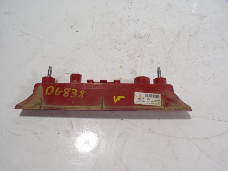 Recambio de piloto trasero central para nissan x-trail (t32) acenta 4x4 referencia OEM IAM 265904BA0A  L90028367