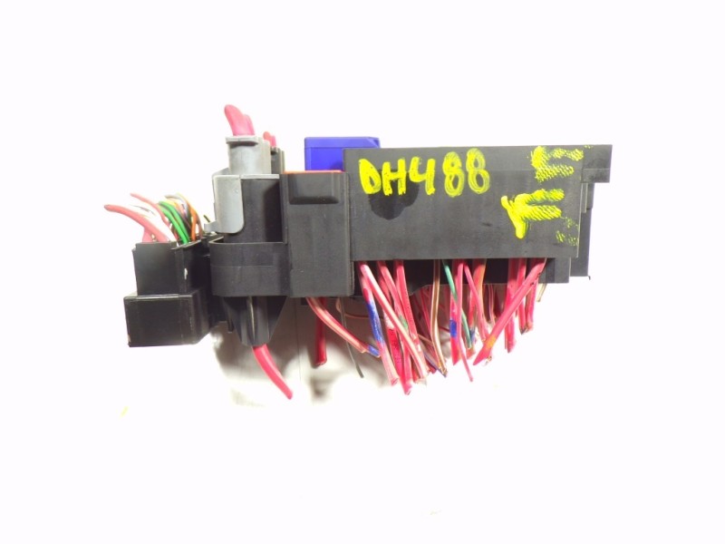 Recambio de caja reles / fusibles para renault scenic iii 1.5 dci diesel referencia OEM IAM 243510001R 18013301D 