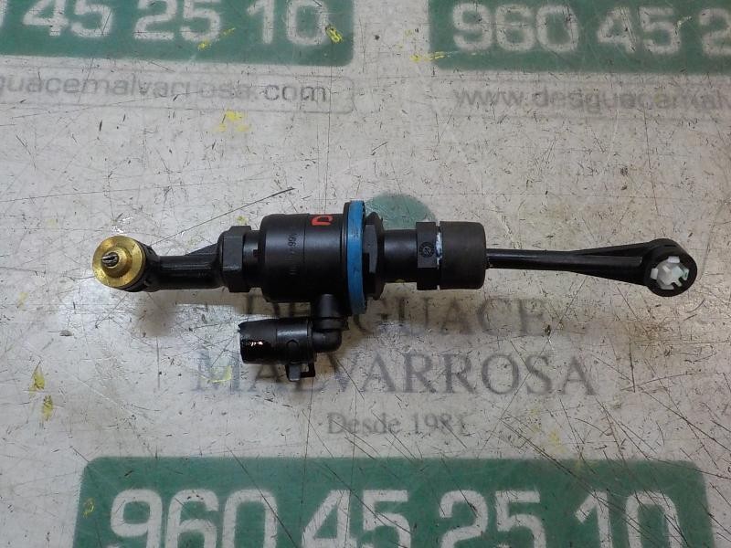 Recambio de bomba embrague para hyundai kona pure referencia OEM IAM 41600G6100  