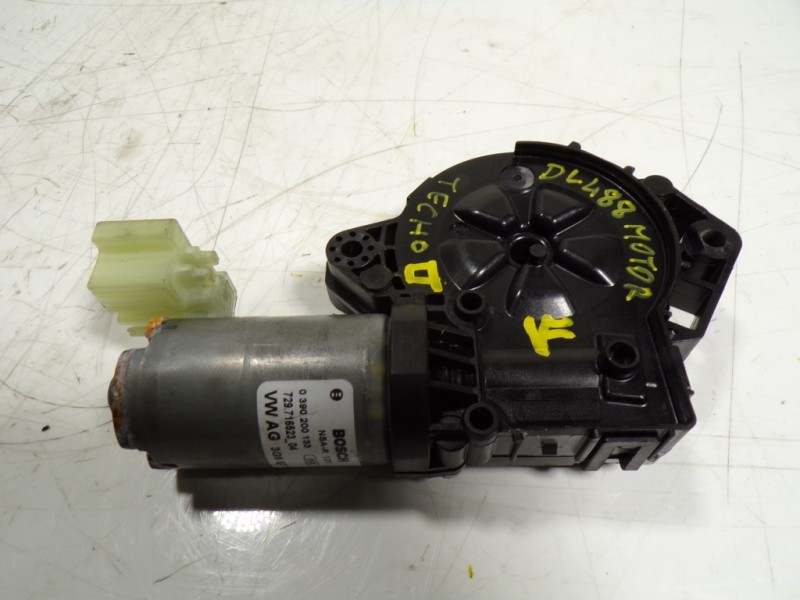Recambio de motor techo electrico para cupra leon sportstourer (kl8) vz 2.0 tsi 4drive referencia OEM IAM 3G9877795J 0390200133 