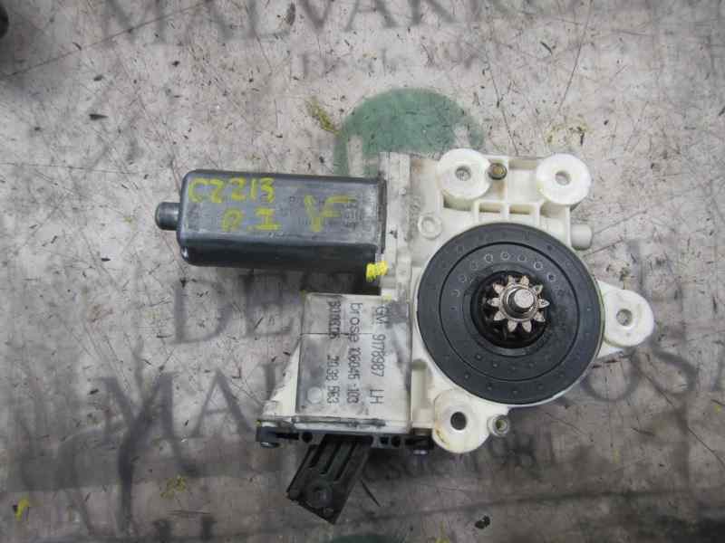 Recambio de motor elevalunas delantero izquierdo para opel vectra c berlina 1.8 16v referencia OEM IAM   