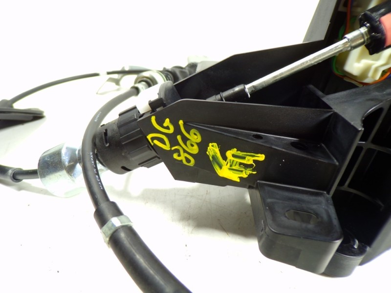 Recambio de palanca cambio para toyota rav4 hybrid fwd referencia OEM IAM 3356012650  