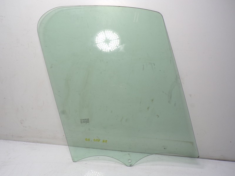 Recambio de cristal puerta delantero derecho para renault trafic furgón 1.6 dci diesel energy referencia OEM IAM 803009537R  