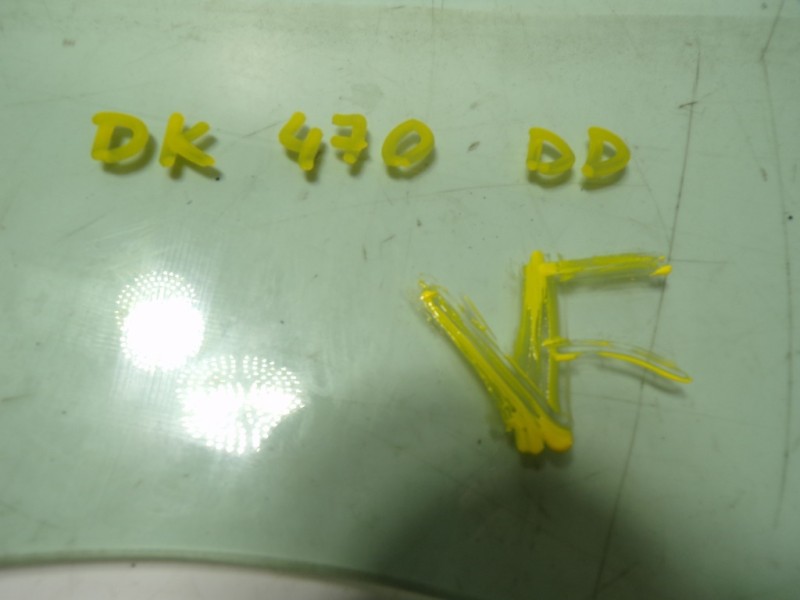 Recambio de cristal puerta delantero derecho para renault trafic furgón 1.6 dci diesel energy referencia OEM IAM 803009537R  