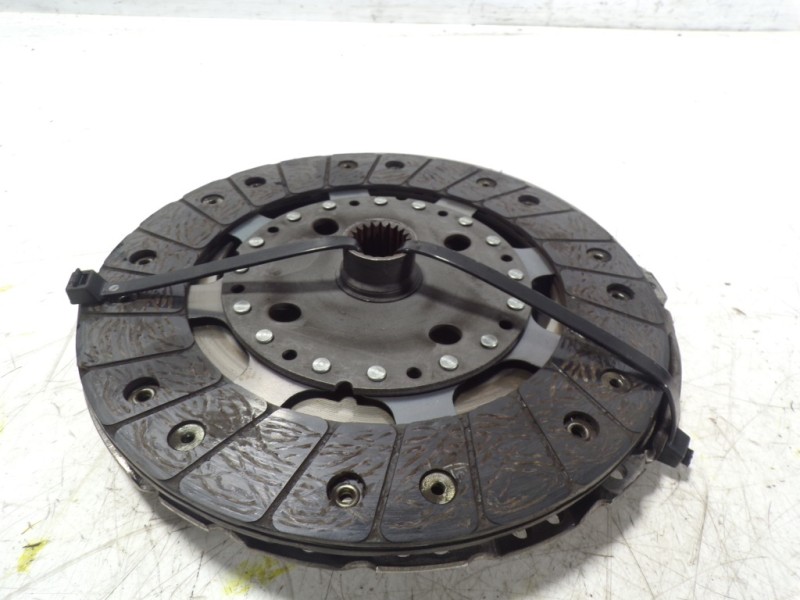 Recambio de kit embrague para dacia lodgy 1.5 dci diesel fap cat referencia OEM IAM 302053931R  