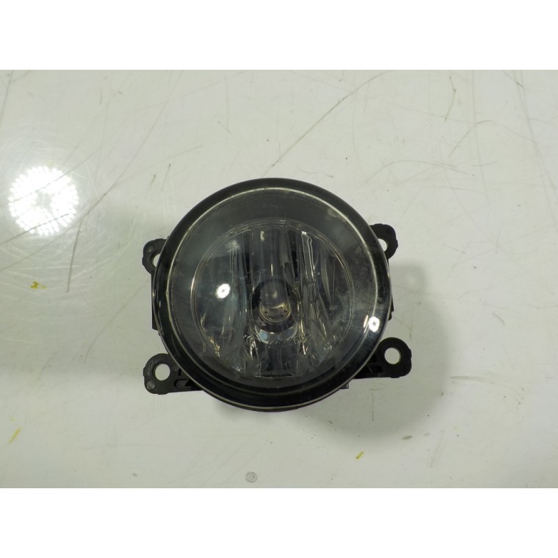 Recambio de faro antiniebla derecho para renault scenic iii 1.5 dci diesel referencia OEM IAM 8200074008  