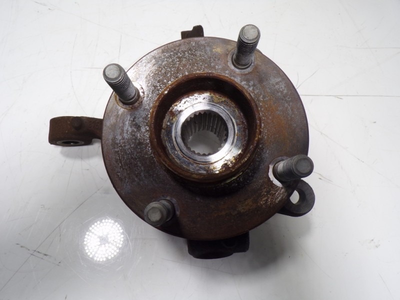 Recambio de mangueta delantera derecha para ford fiesta (cb1) 1.25 16v cat referencia OEM IAM   