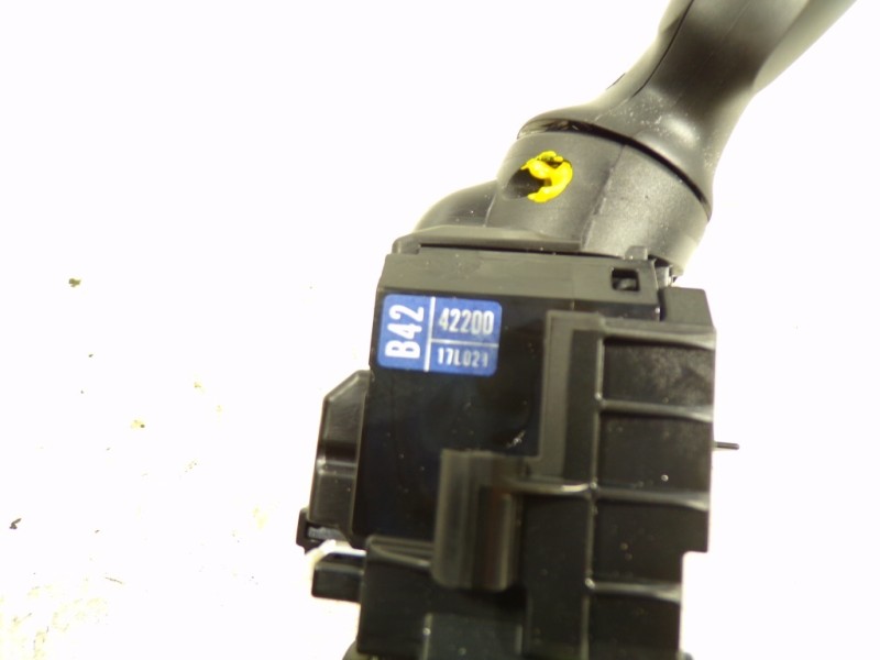 Recambio de mando luces para toyota rav4 hybrid fwd referencia OEM IAM 8432933090 4220017L021 