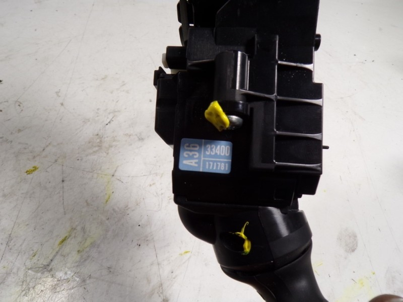 Recambio de mando luces para toyota rav4 hybrid fwd referencia OEM IAM 8432933090 4220017L021 