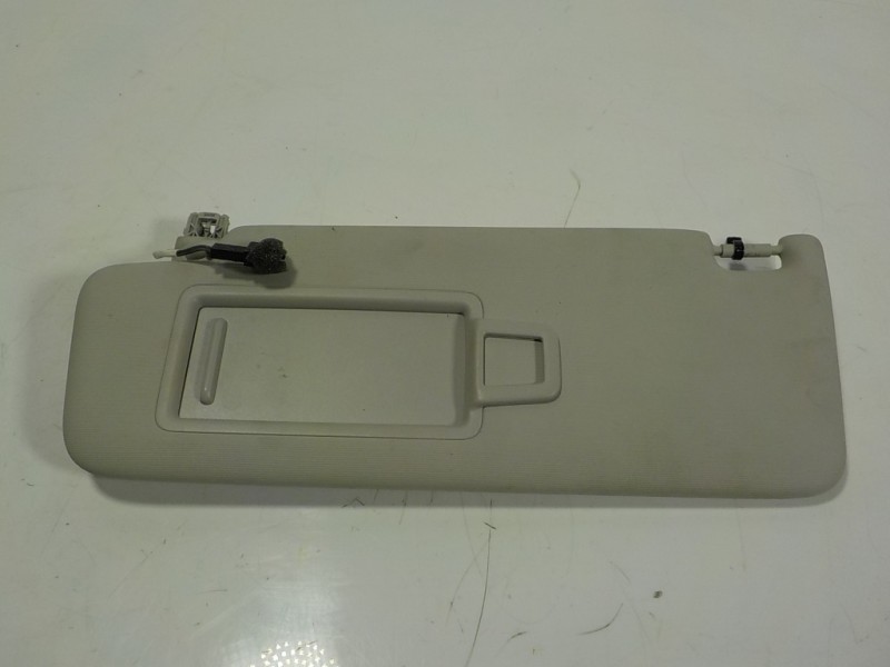 Recambio de parasol izquierdo para volkswagen polo 1.6 tdi dpf referencia OEM IAM 3G8857551C3FD  