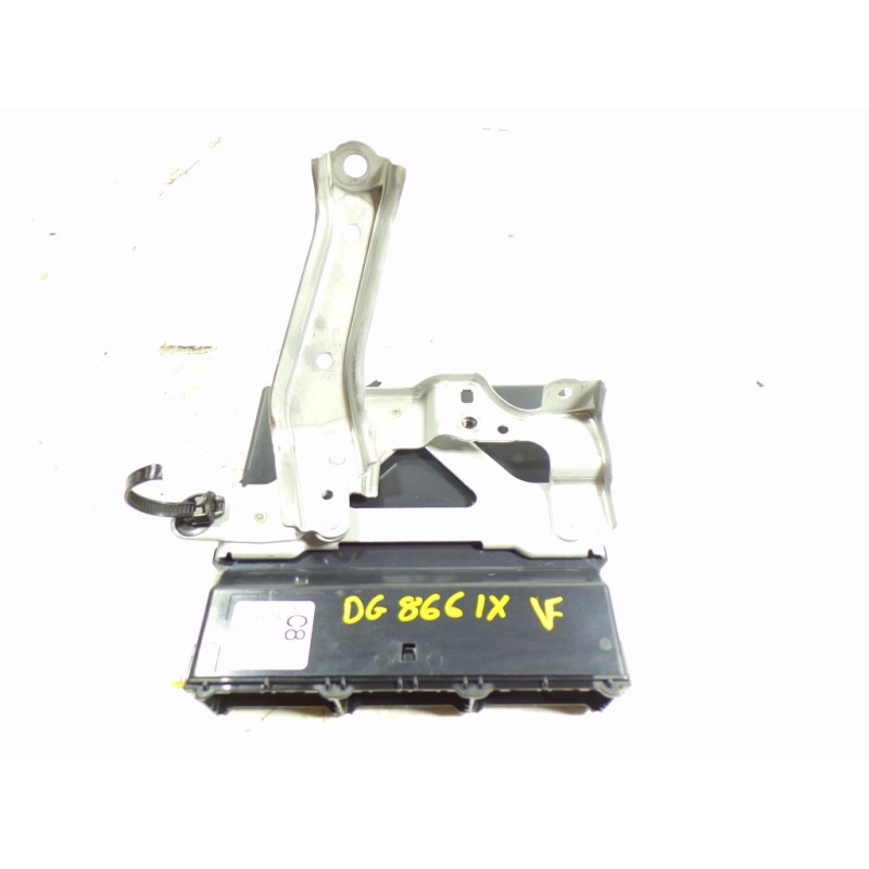 Recambio de modulo electronico para toyota rav4 hybrid fwd referencia OEM IAM 8998042400 8998142350 2190007570