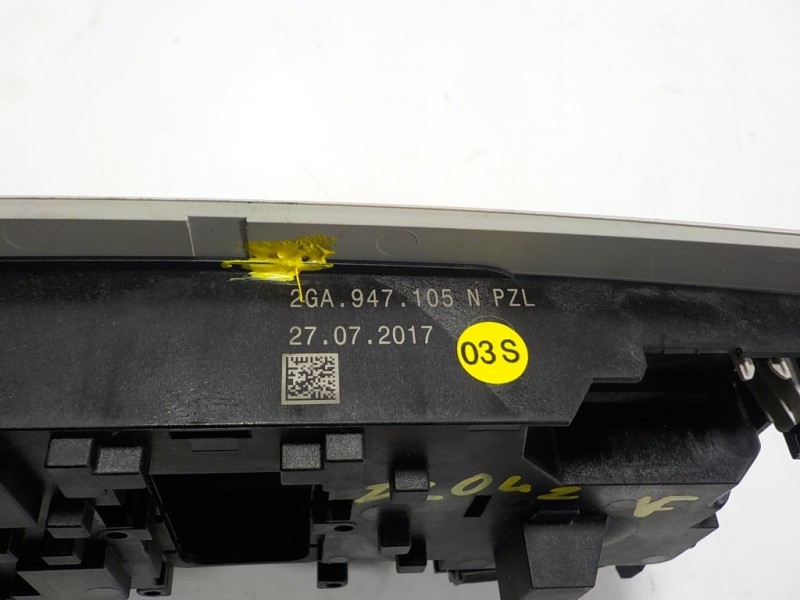 Recambio de piloto interior para volkswagen polo 1.6 tdi dpf referencia OEM IAM  2GA947105N 