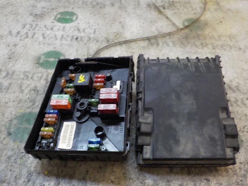 Recambio de caja reles / fusibles para volkswagen golf v berlina (1k1) referencia OEM IAM   