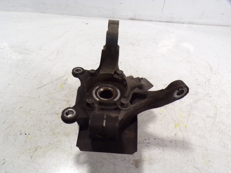 Recambio de mangueta delantera derecha para kia cee´d 1.4 cat (1396 cm3) referencia OEM IAM 51716A6000  