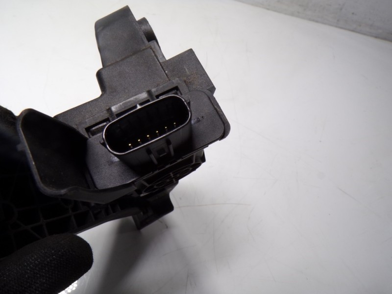 Recambio de potenciometro pedal para hyundai santa fe essence 2wd referencia OEM IAM 32700D4200 0ER0053B3BD4200 0ER0053B3BD4200