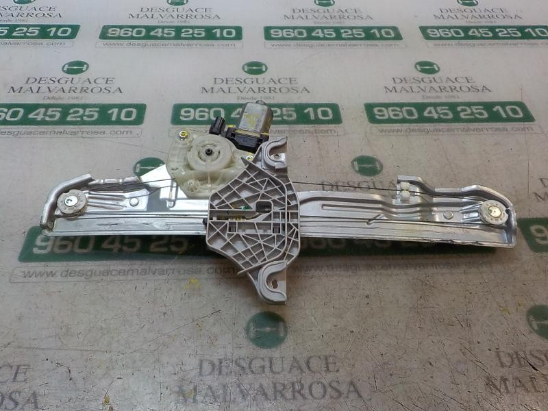 Recambio de elevalunas delantero derecho para hyundai kona pure referencia OEM IAM 82404J9000  