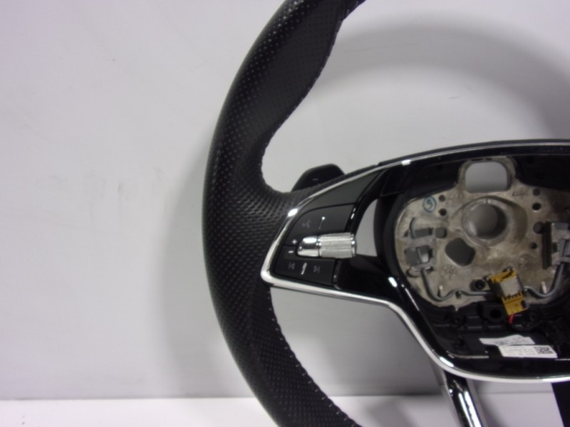 Recambio de volante para skoda kodiaq 2.0 tdi referencia OEM IAM 5E3419093PVKL 5E419093P 