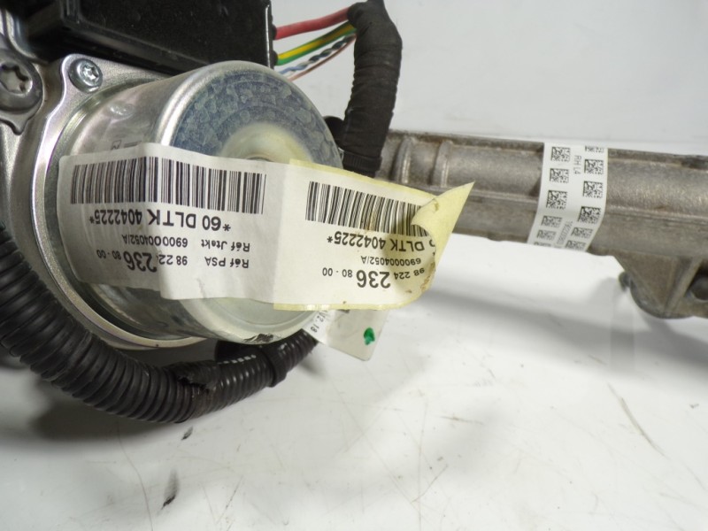 Recambio de cremallera direccion para citroën c4 cactus 1.2 12v e-thp referencia OEM IAM 1635185880 9822423680 