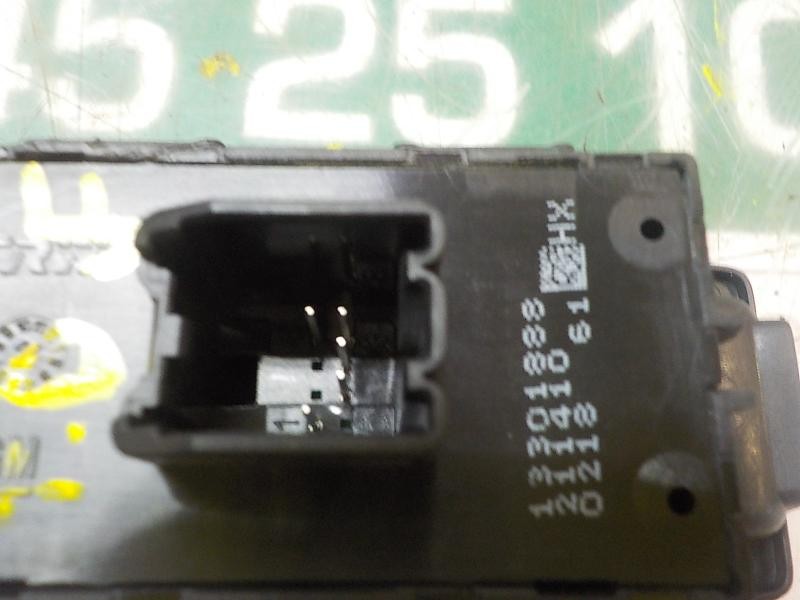 Recambio de mando elevalunas trasero derecho para opel insignia berlina edition referencia OEM IAM 13301888 13301888 