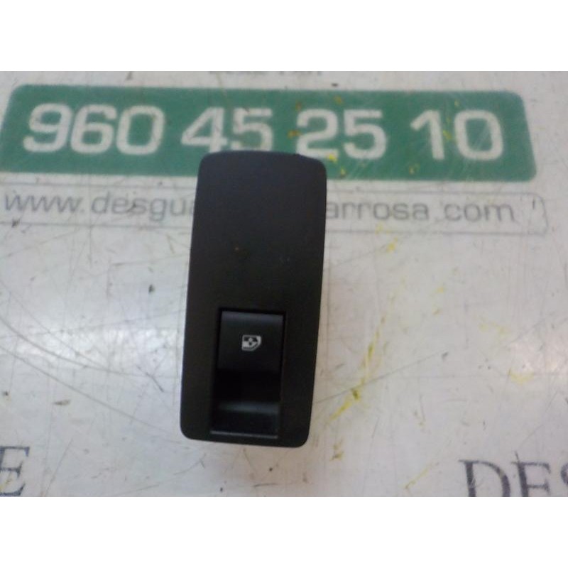 Recambio de mando elevalunas trasero izquierdo para opel insignia berlina edition referencia OEM IAM 13301888 13301888 