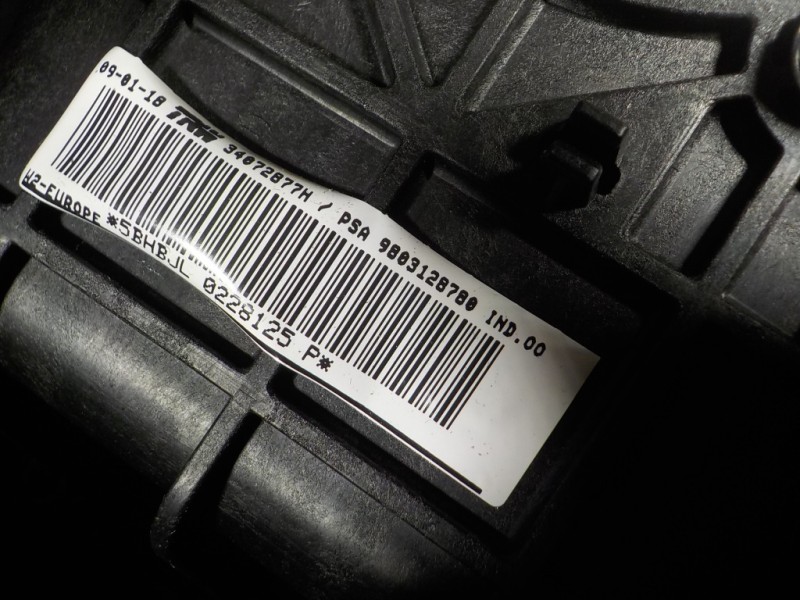 Recambio de salpicadero para peugeot 508 sw 1.6 blue-hdi fap referencia OEM IAM 8247X1  9803128780