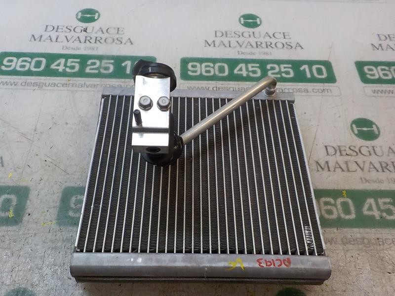 Recambio de evaporador aire acondicionado para hyundai kona pure referencia OEM IAM 97139J9000 T416231170 