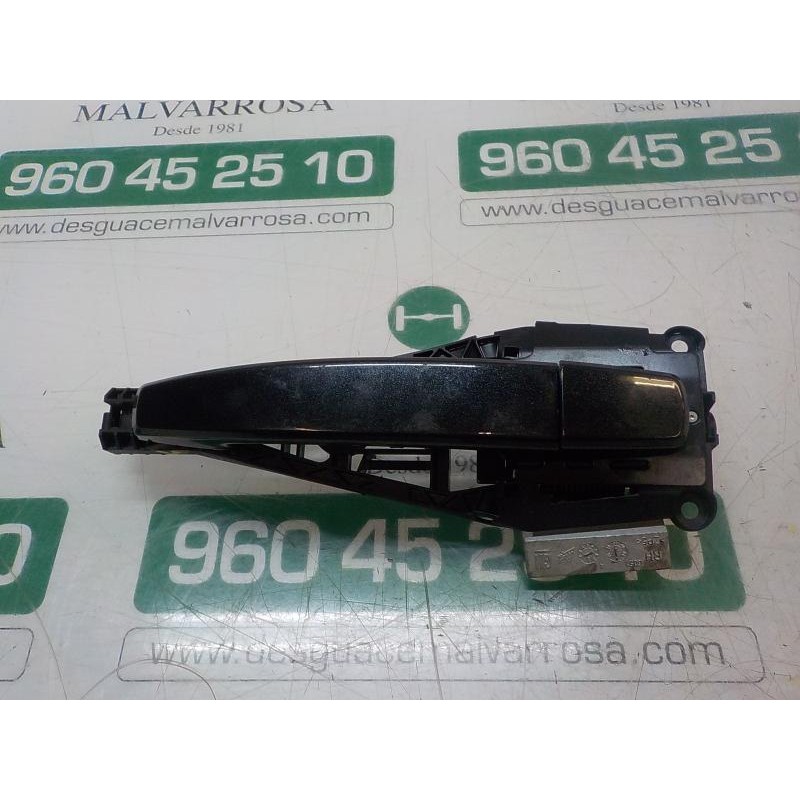 Recambio de maneta exterior delantera derecha para opel insignia berlina edition referencia OEM IAM 92233089  