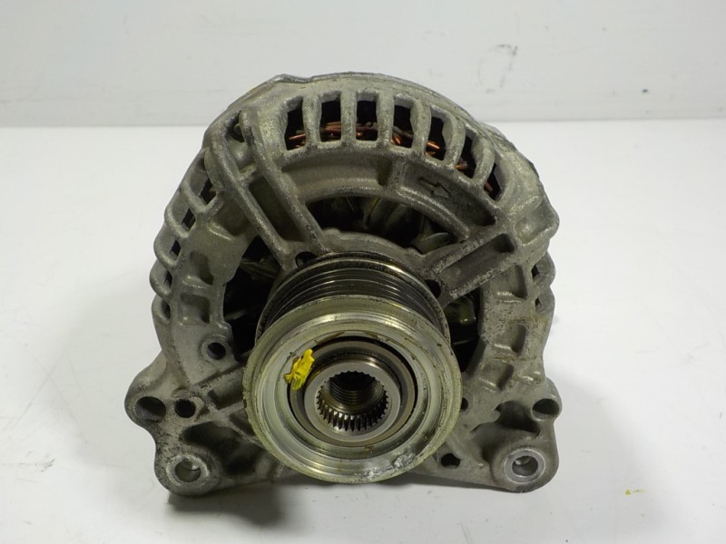 Recambio de alternador para audi q3 (8u) 2.0 tdi referencia OEM IAM 03L903023 03L903023 