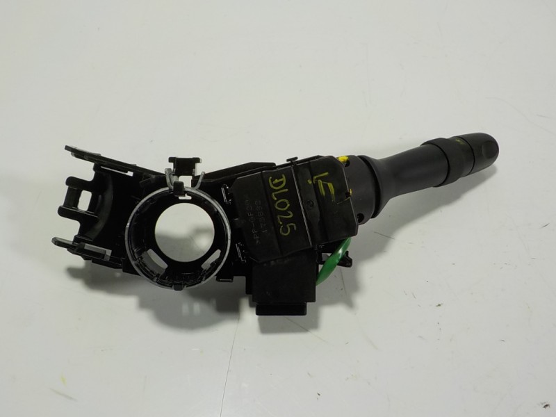 Recambio de mando luces para toyota verso 1.6 16v cat referencia OEM IAM 8414005190 17F373 