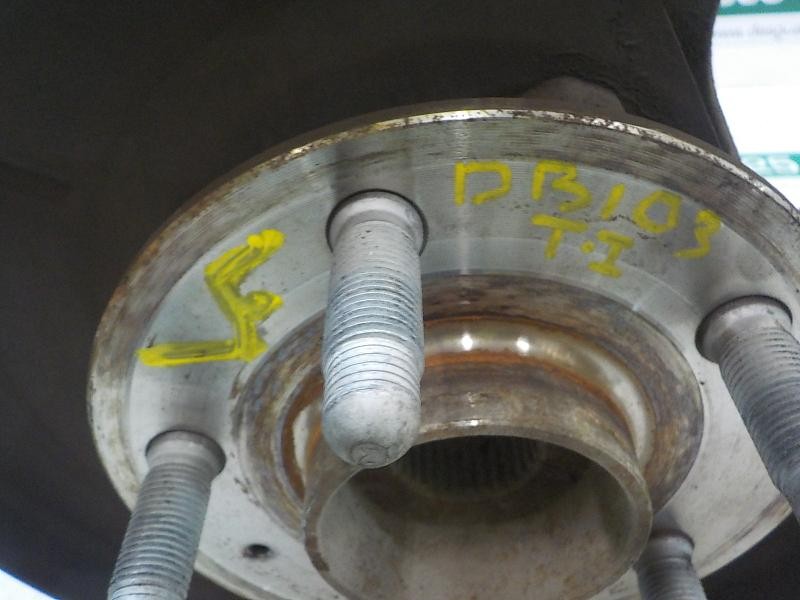 Recambio de mangueta trasera izquierda para opel insignia berlina edition referencia OEM IAM 13219216  