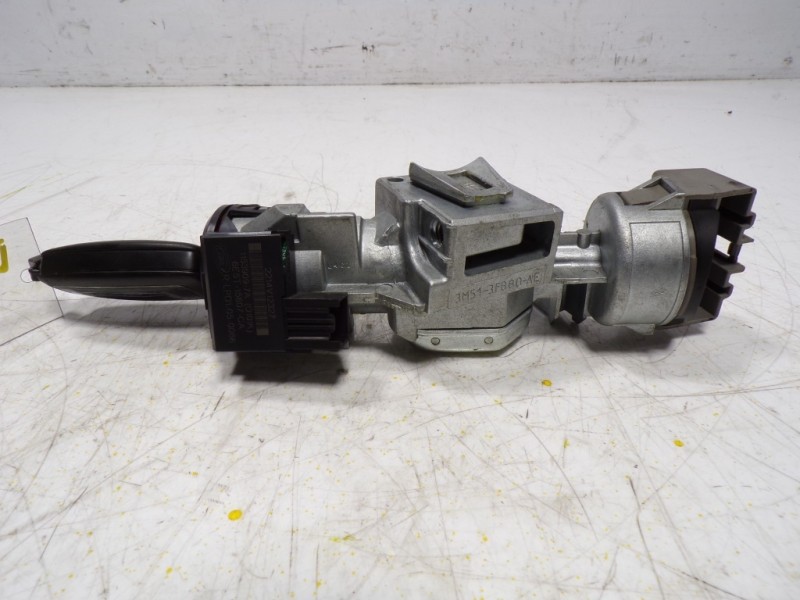 Recambio de antirrobo para ford focus lim. (cb8) 1.6 tdci cat referencia OEM IAM 1681167 6E5T15607CA 